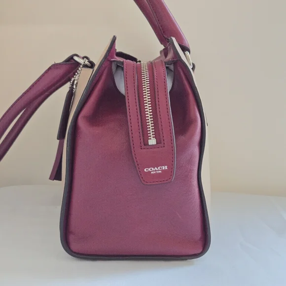 Coach Handbag Legacy Chelsea Tan/Red Classic Leather Tassel Boho Chic Satchel - Picture 3 of 16